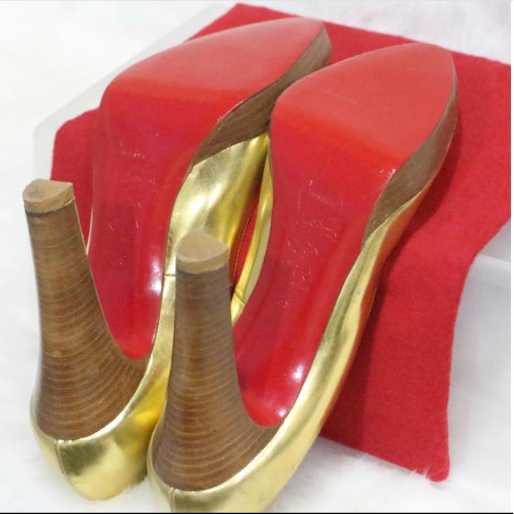 Christian Louboutin Sexy Platform Heels EU 39